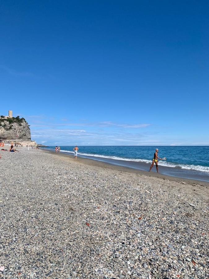 Ferienwohnung Koala Finale Ligure Exterior foto